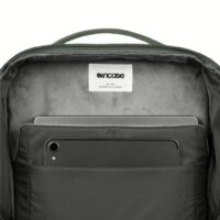 Incase รุ่น A.R.C. Day Pack - กระเป๋าเป้สะพายหลัง - สี Smoked Ivy