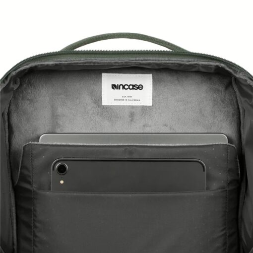 Incase รุ่น A.R.C. Day Pack - กระเป๋าเป้สะพายหลัง - สี Smoked Ivy - Image 12