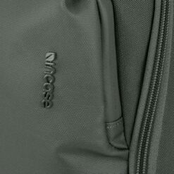 Incase รุ่น A.R.C. Day Pack - กระเป๋าเป้สะพายหลัง - สี Smoked Ivy