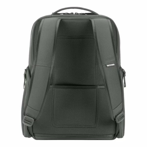 Incase รุ่น A.R.C. Day Pack - กระเป๋าเป้สะพายหลัง - สี Smoked Ivy