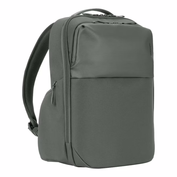 Incase รุ่น A.R.C. Day Pack - กระเป๋าเป้สะพายหลัง - สี Smoked Ivy