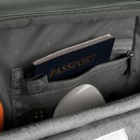 Incase รุ่น A.R.C. Tech Tote - กระเป๋า - สี Smoked Ivy