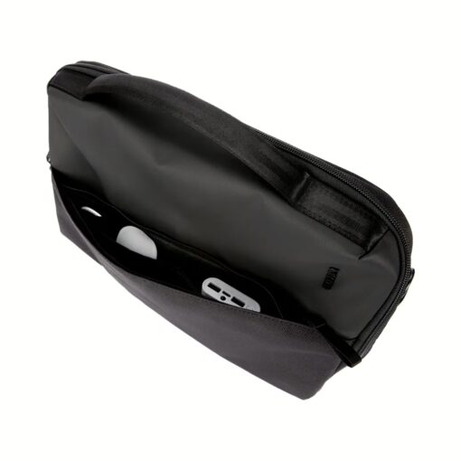 Incase รุ่น A.R.C. Brief - กระเป๋าโน๊ตบุ๊ค Macbook Pro 14" - สี Black - Image 10