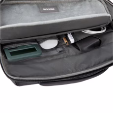 Incase รุ่น A.R.C. Brief - กระเป๋าโน๊ตบุ๊ค Macbook Pro 14" - สี Black