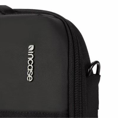 Incase รุ่น A.R.C. Brief - กระเป๋าโน๊ตบุ๊ค Macbook Pro 14" - สี Black