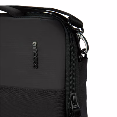 Incase รุ่น A.R.C. Brief - กระเป๋าโน๊ตบุ๊ค Macbook Pro 14" - สี Black