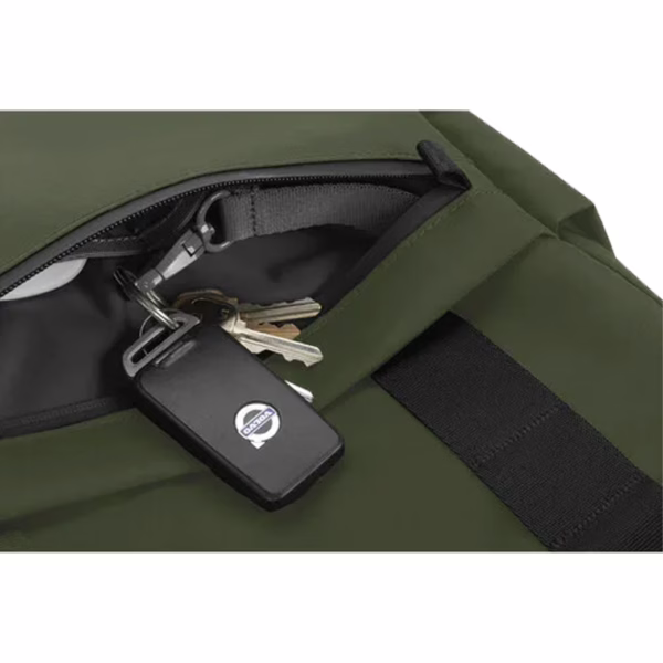 Incase รุ่น Transfer Two-Way Tote - กระเป๋า - สี Highland Green