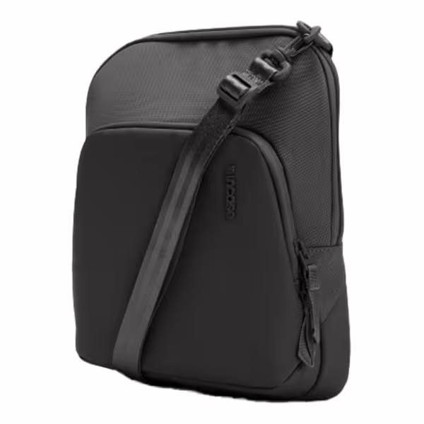 Incase รุ่น A.R.C. Crossbody Bag - กระเป๋า - สี Black