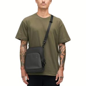 Incase รุ่น A.R.C. Crossbody Bag - กระเป๋า - สี Black
