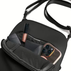 Incase รุ่น A.R.C. Crossbody Bag - กระเป๋า - สี Black