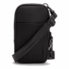 Incase รุ่น A.R.C. Neck Pouch - กระเป๋า - สี Black