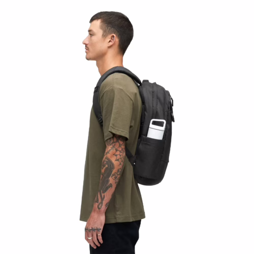 Incase รุ่น Crosstown Backpack - กระเป๋า - สี Black