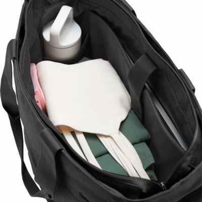 Incase รุ่น Crosstown Tote - กระเป๋า - สี Black