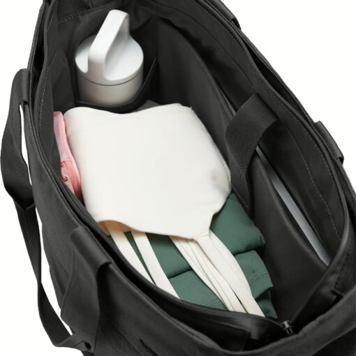 Incase รุ่น Crosstown Tote - กระเป๋า - สี Black - Image 7