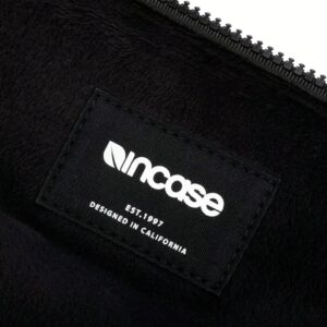 Incase รุ่น Compact Sleeve in Woolenex - ซองใส่แล็ปท็อป MacBook Pro 16" (2019-2024) - สี Graphite 21 Incase รุ่น Compact Sleeve in Woolenex - ซองใส่แล็ปท็อป MacBook Pro 16" (2019-2024) - สี Graphite