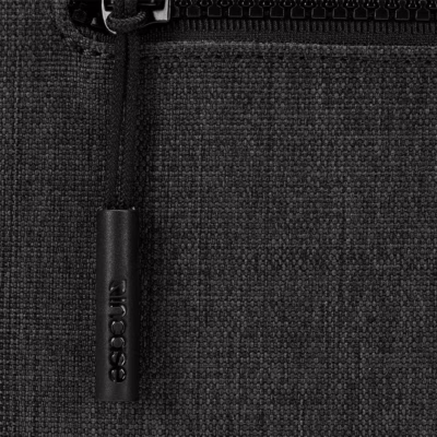 Incase รุ่น Compact Sleeve in Woolenex - ซองใส่แล็ปท็อป MacBook Pro 16" (2019-2024) - สี Graphite
