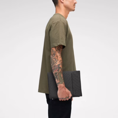 Incase รุ่น Crosstown Sleeve - ซองใส่แท็บเล็ต 11" - สี Black