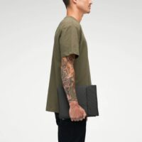 Incase รุ่น Crosstown Sleeve - ซองใส่แท็บเล็ต 11" - สี Black