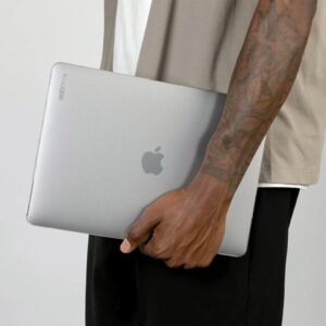 Incase รุ่น Dots Hardshell Case with Makrolon® - เคส MacBook Pro 16" (M1-M4, 2021-2024) - สี Clear