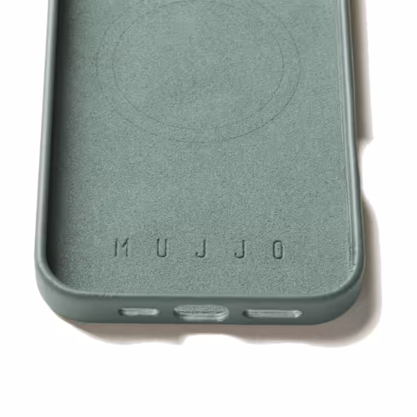 Mujjo รุ่น Leather Case - เคส iPhone 16 Pro - สี Green Smoke