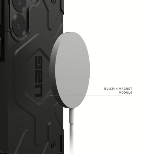 UAG รุ่น Pathfinder with Magnetic - เคส Galaxy S25 Plus - สี Black - Image 8