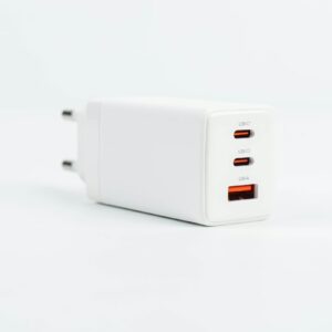 Philips หัวชาร์จ รุ่น PD65W อะแดปเตอร์ 3 พอร์ต ชาร์จไว PD QC 3.0 GaN - สี White