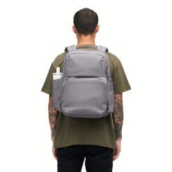 Incase รุ่น A.R.C. Commuter Pack - กระเป๋าเป้สะพายหลัง - สี Gray