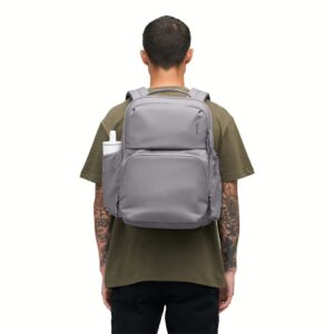 Incase รุ่น A.R.C. Commuter Pack - กระเป๋าเป้สะพายหลัง - สี Gray 12 Incase รุ่น A.R.C. Commuter Pack - กระเป๋าเป้สะพายหลัง - สี Gray