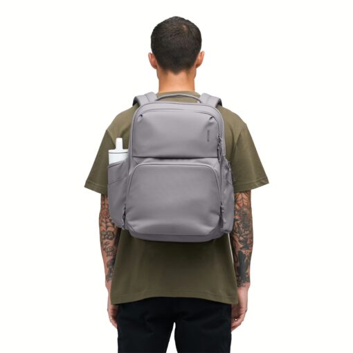 Incase รุ่น A.R.C. Commuter Pack - กระเป๋าเป้สะพายหลัง - สี Gray - Image 2