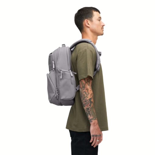 Incase รุ่น A.R.C. Commuter Pack - กระเป๋าเป้สะพายหลัง - สี Gray - Image 3