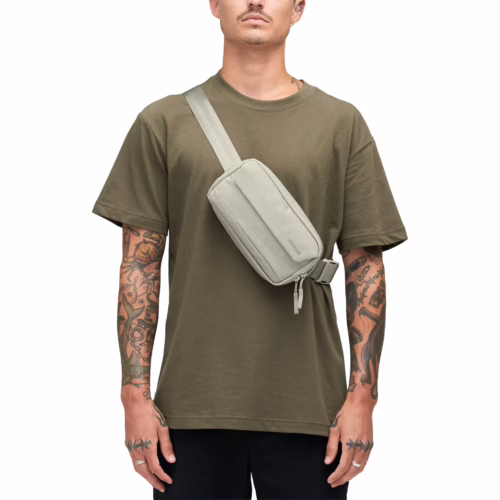 Incase รุ่น Crosstown Sling - กระเป๋า - สี Limestone
