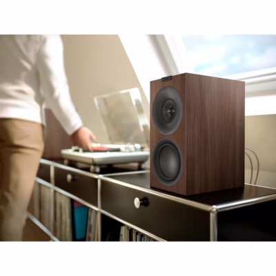 ลำโพง KEF รุ่น Q Concerto Meta - สี Satin Black