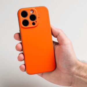 Suti รุ่น PhoneBack Silicone (Magsafe) - เคส iPhone 16 Pro - สี Alpine Orange