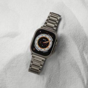 Sandmarc รุ่น Titanium (Grade 2) - สายนาฬิกา Apple Watch Ultra 1/2 - สี Natural