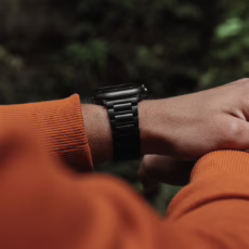 Sandmarc รุ่น Titanium (Grade 2) - สายนาฬิกา Apple Watch Ultra 1/2 - สี Black