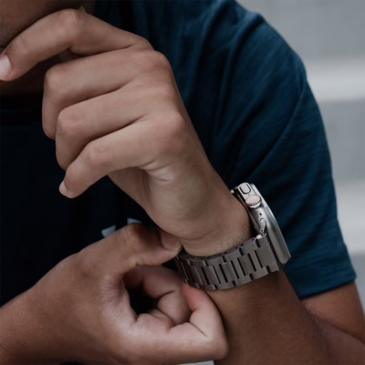 Sandmarc รุ่น Titanium (Grade 5) - สายนาฬิกา Apple Watch Ultra 1/2 - สี Natural