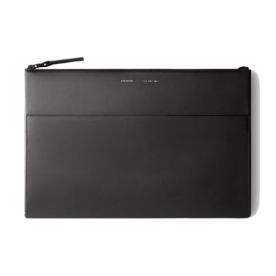 GRAMS(28) รุ่น 114 Leather Folio - ซองใส่ MacBook Air 13" (M2/M3) / MacBook Pro 13" (M1/M2) - สี Nappa Black