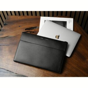 GRAMS(28) รุ่น 114 Leather Folio - ซองใส่ MacBook Air 13" (M2/M3) / MacBook Pro 13" (M1/M2) - สี Nappa Black