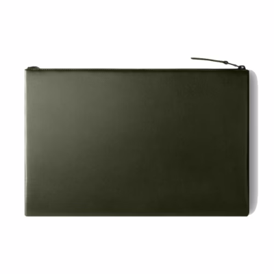 GRAMS(28) รุ่น 114 Leather Folio - ซองใส่ MacBook Air 13" (M2/M3) / MacBook Pro 13" (M1/M2) - สี Nappa Olive