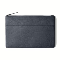 GRAMS(28) รุ่น 114 Leather Folio - ซองใส่ MacBook Air 13" (M2/M3) / MacBook Pro 13" (M1/M2) - สี Pebbled Navy Blue