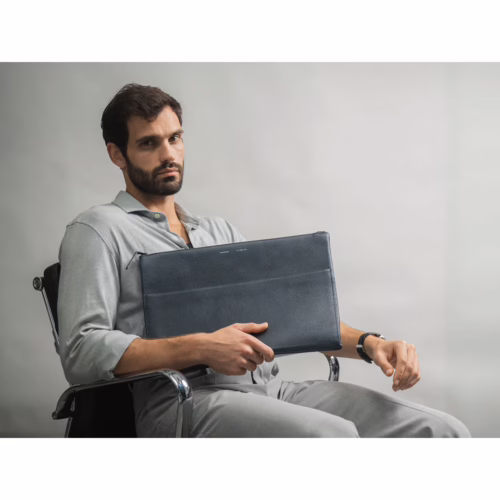 GRAMS(28) รุ่น 114 Leather Folio - ซองใส่ MacBook Air 13" (M2/M3) / MacBook Pro 13" (M1/M2) - สี Pebbled Navy Blue