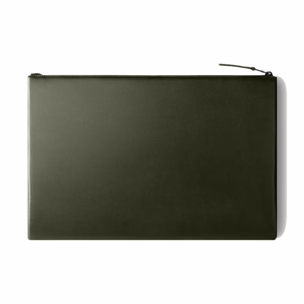 GRAMS(28) รุ่น 118 Leather Folio - ซองใส่ MacBook Air 15” / MacBook Pro 15" / MacBook Pro 16” - สี Nappa Olive