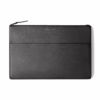 GRAMS(28) รุ่น 118 Leather Folio - ซองใส่ MacBook Air 15” / MacBook Pro 15" / MacBook Pro 16” - สี Pebbled Black