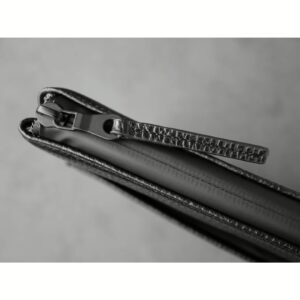 GRAMS(28) รุ่น 118 Leather Folio - ซองใส่ MacBook Air 15” / MacBook Pro 15" / MacBook Pro 16” - สี Pebbled Black 17 GRAMS(28) รุ่น 118 Leather Folio - ซองใส่ MacBook Air 15” / MacBook Pro 15" / MacBook Pro 16” - สี Pebbled Black