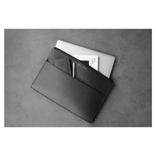 GRAMS(28) รุ่น 118 Leather Folio - ซองใส่ MacBook Air 15” / MacBook Pro 15" / MacBook Pro 16” - สี Pebbled Black - Image 8