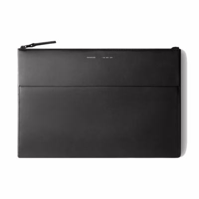 GRAMS(28) รุ่น 120 Leather Folio - ซองใส่ Macbook Pro 14" - สี Nappa Black