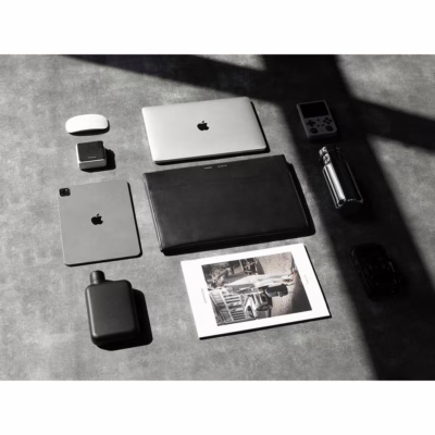 GRAMS(28) รุ่น 120 Leather Folio - ซองใส่ Macbook Pro 14" - สี Nappa Black