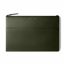 GRAMS(28) รุ่น 120 Leather Folio - ซองใส่ Macbook Pro 14" - สี Nappa Olive