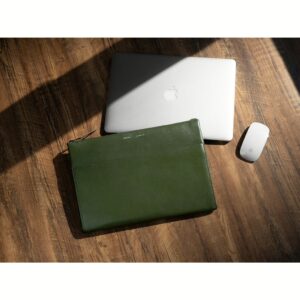 GRAMS(28) รุ่น 120 Leather Folio - ซองใส่ Macbook Pro 14" - สี Nappa Olive