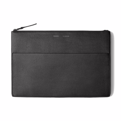 GRAMS(28) รุ่น 120 Leather Folio - ซองใส่ Macbook Pro 14" - สี Pebbled Black